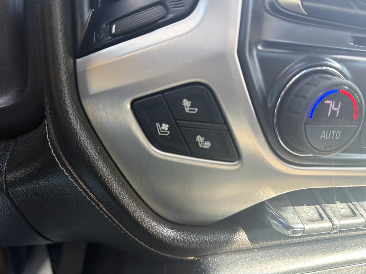 GMC Sierra 1500 4WD Crew Cab 153.0" SLT 2017