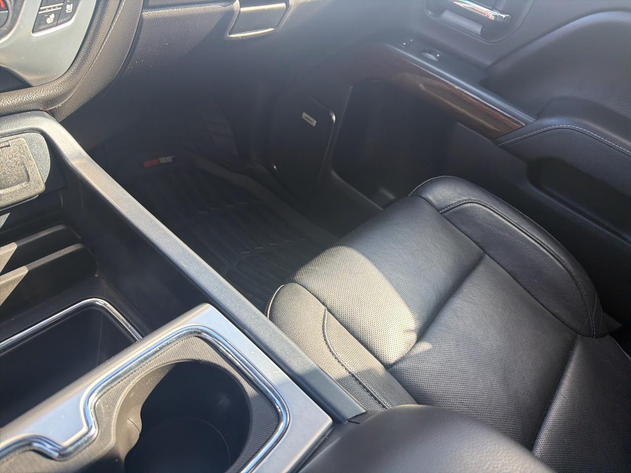 GMC Sierra 1500 4WD Crew Cab 153.0" SLT 2017