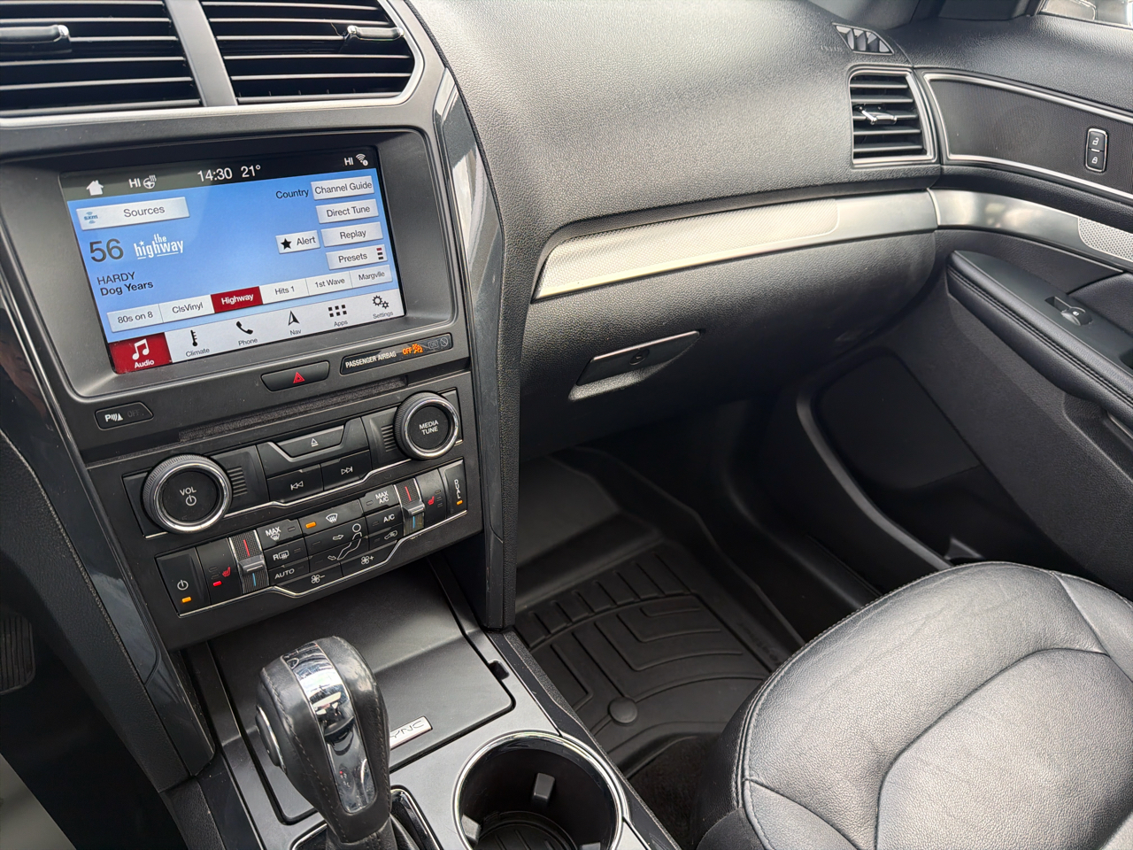 Ford Explorer XLT 4WD 2018