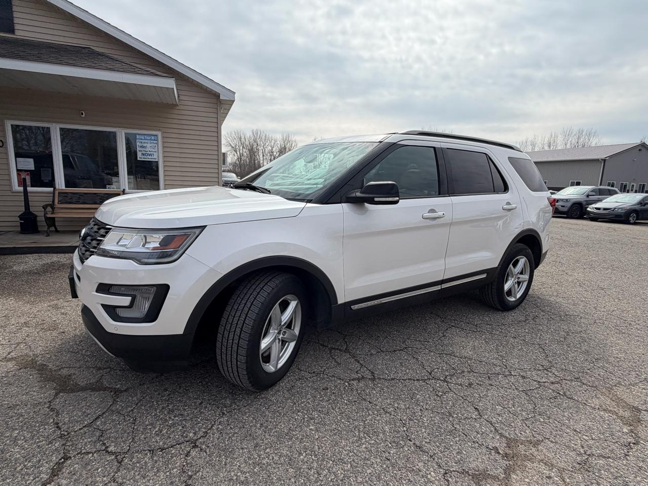 Ford Explorer XLT 4WD 2017