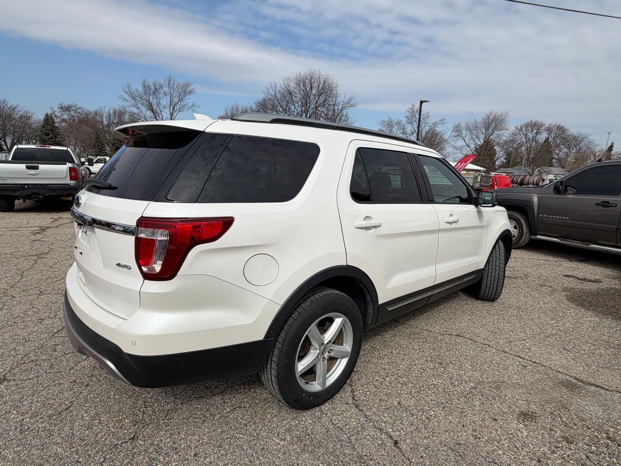 Ford Explorer XLT 4WD 2017