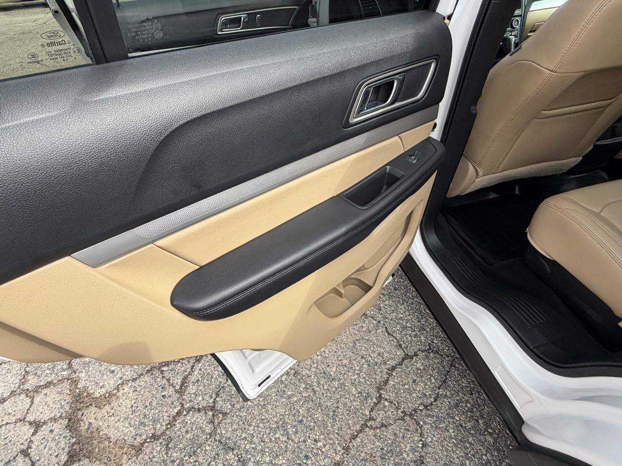 Ford Explorer XLT 4WD 2017