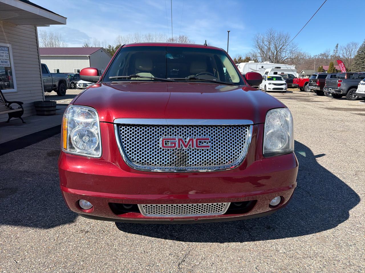 GMC Yukon AWD 4dr Denali 2014