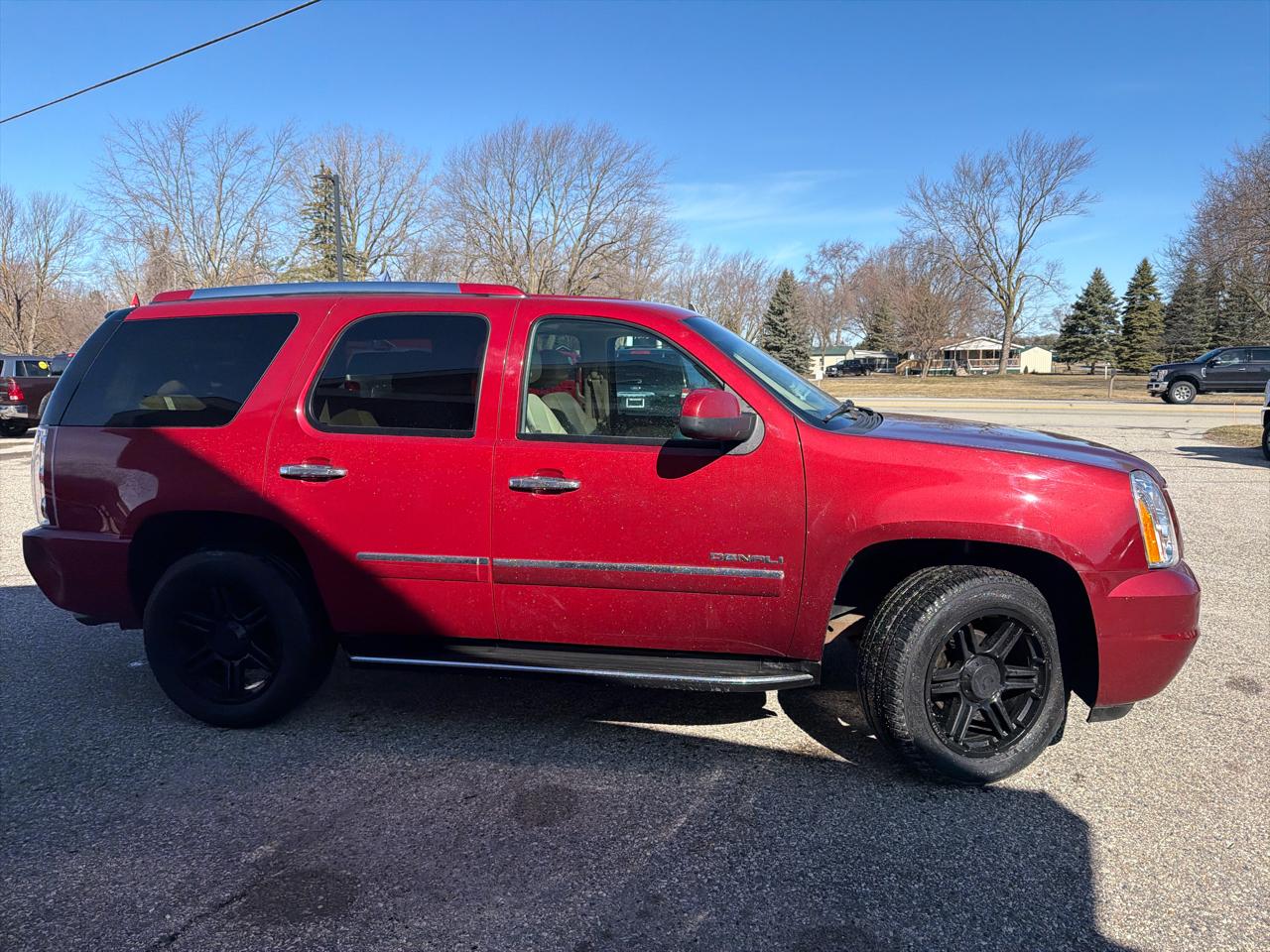 GMC Yukon AWD 4dr Denali 2014