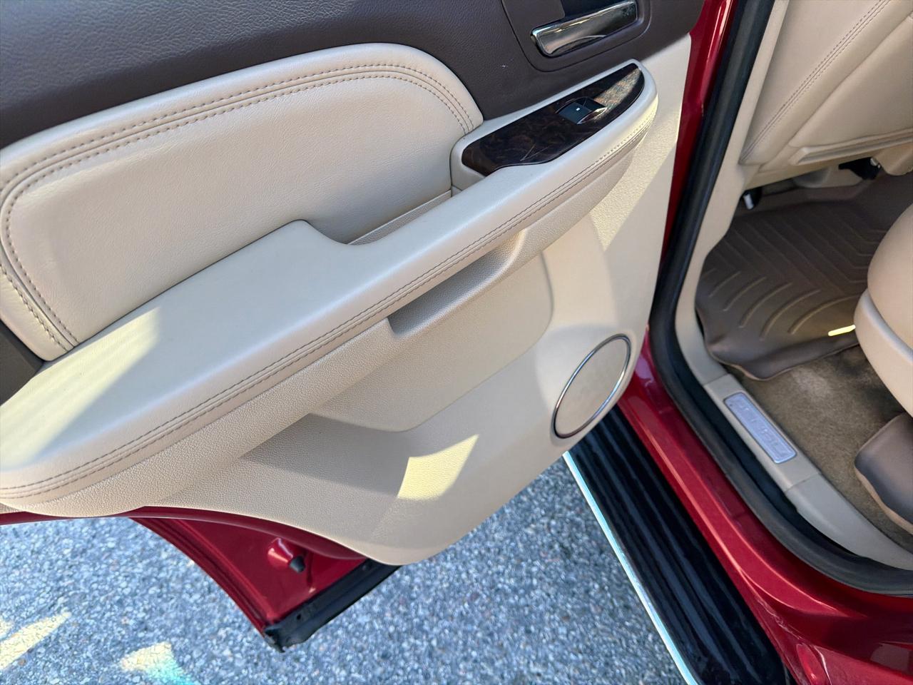 GMC Yukon AWD 4dr Denali 2014