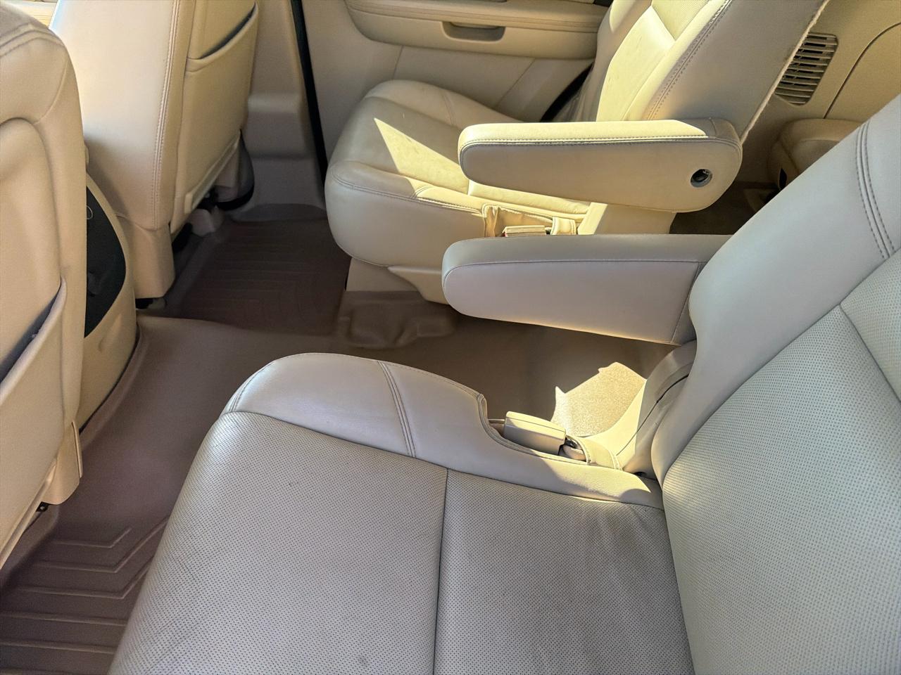 GMC Yukon AWD 4dr Denali 2014