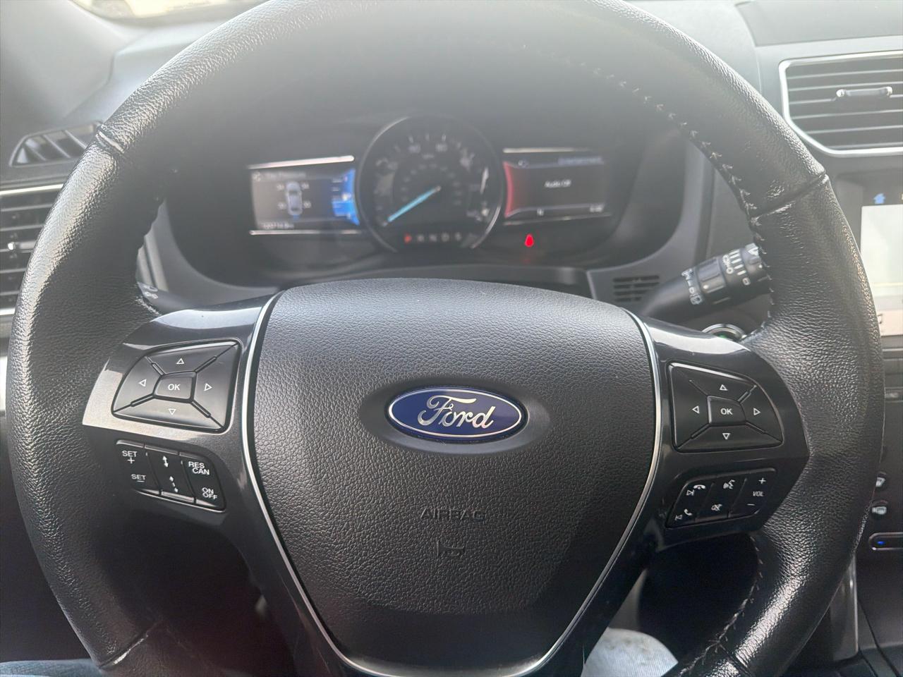 Ford Explorer Limited 4WD 2018