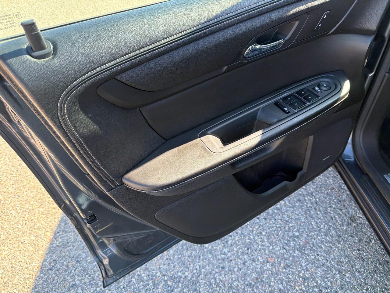 GMC Acadia AWD 4dr SLT w/SLT-1 2013