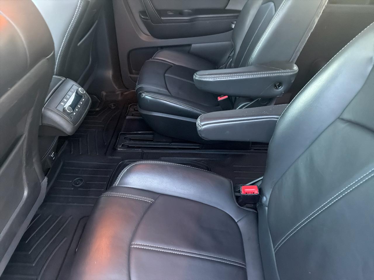 Chevrolet Traverse AWD 4dr LT w/2LT 2014