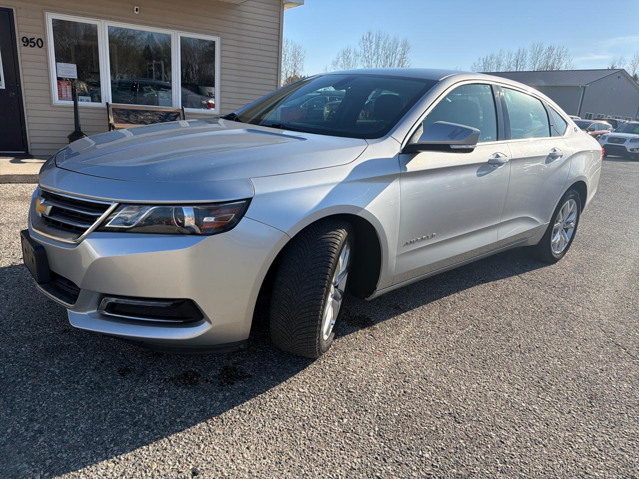 Chevrolet Impala 4dr Sdn LT w/1LT 2018