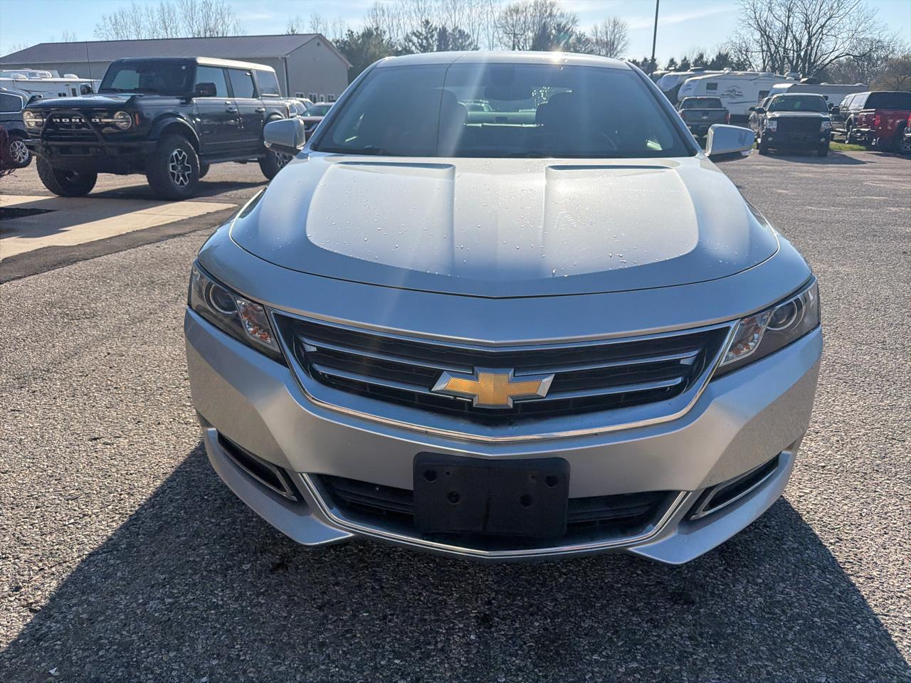 Chevrolet Impala 4dr Sdn LT w/1LT 2018