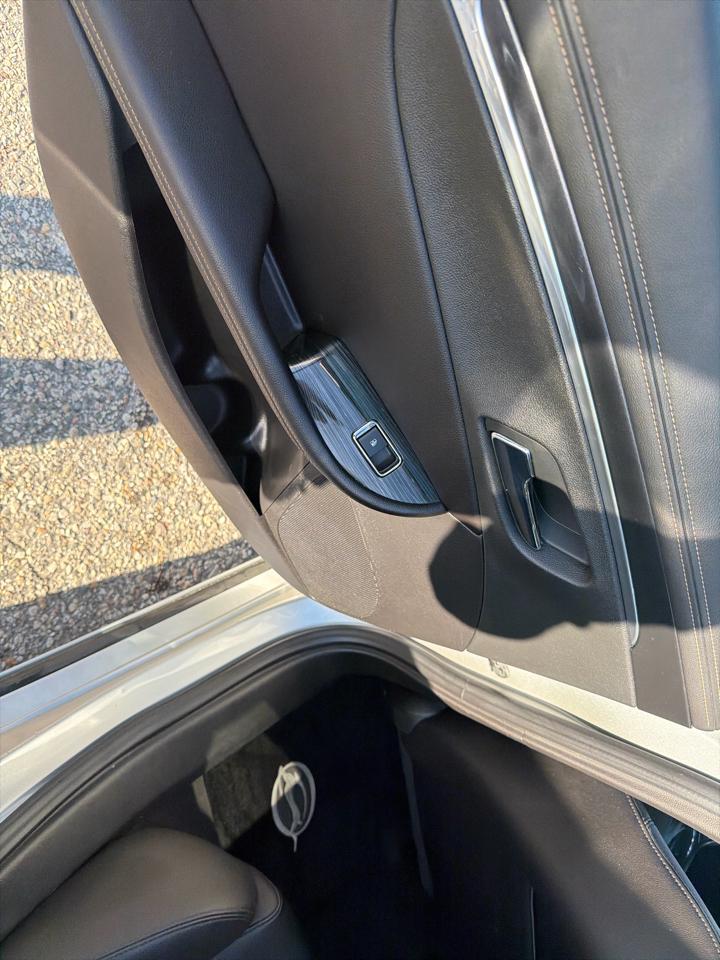 Chevrolet Impala 4dr Sdn LT w/1LT 2018