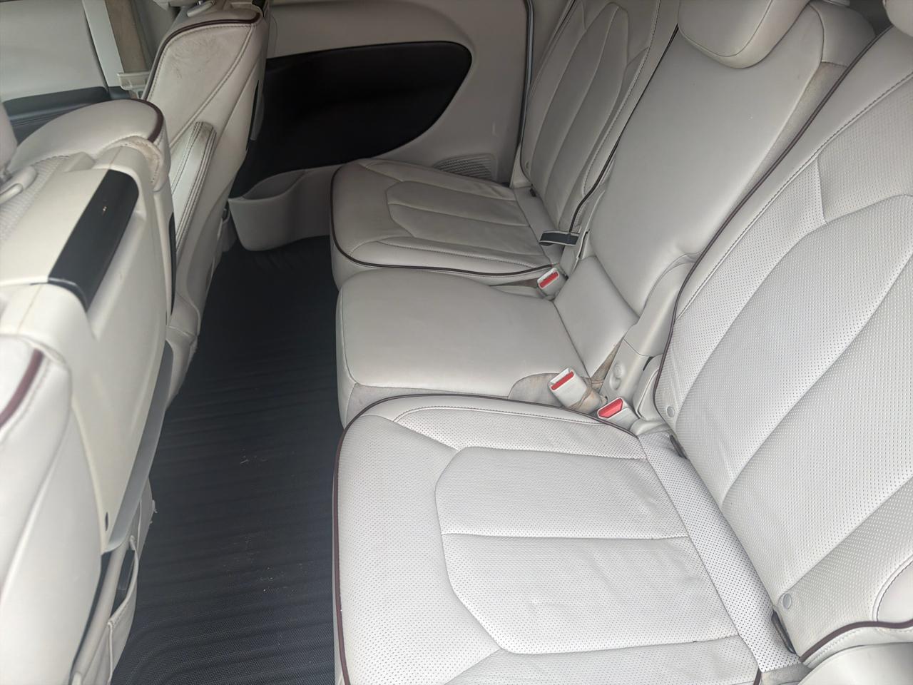 Chrysler Pacifica Limited FWD 2017