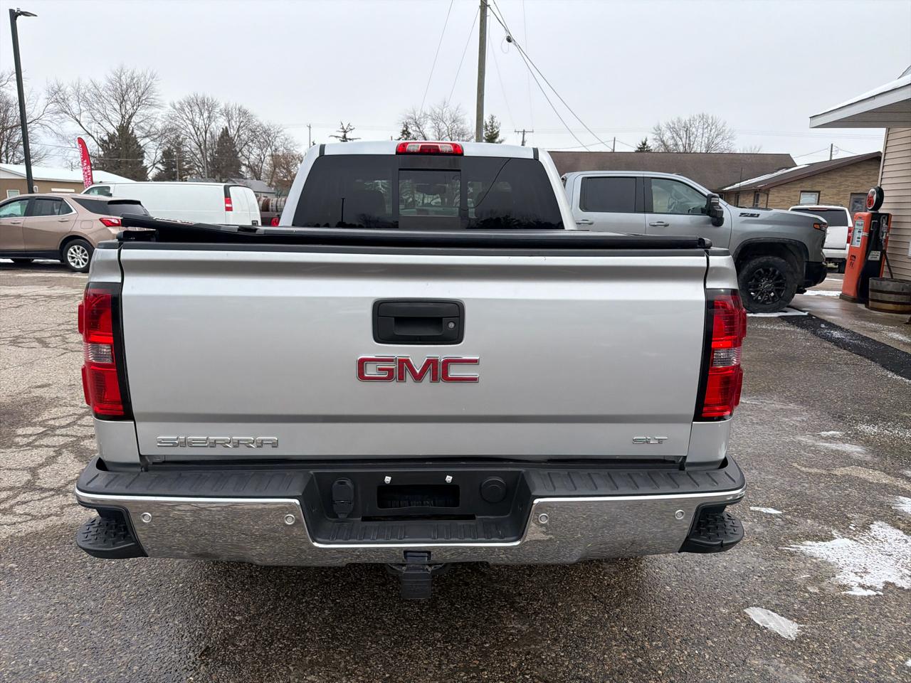 GMC Sierra 1500 4WD Double Cab 143.5" SLT 2014