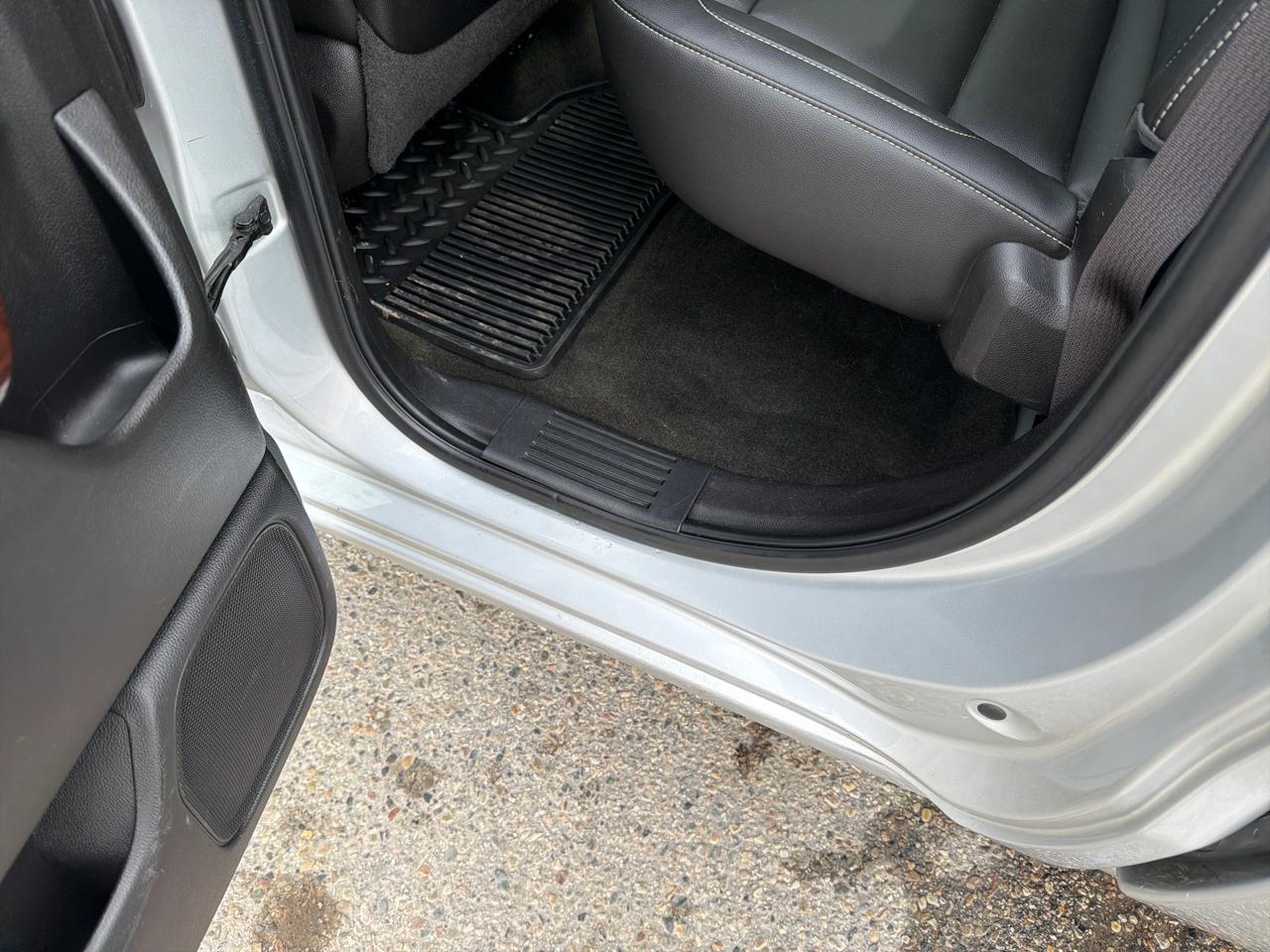 GMC Sierra 1500 4WD Double Cab 143.5" SLT 2014