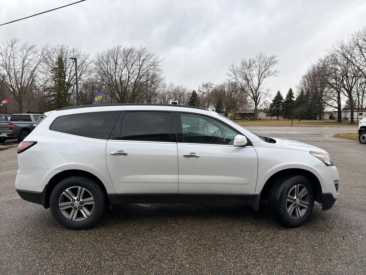 Chevrolet Traverse AWD 4dr LT w/2LT 2016