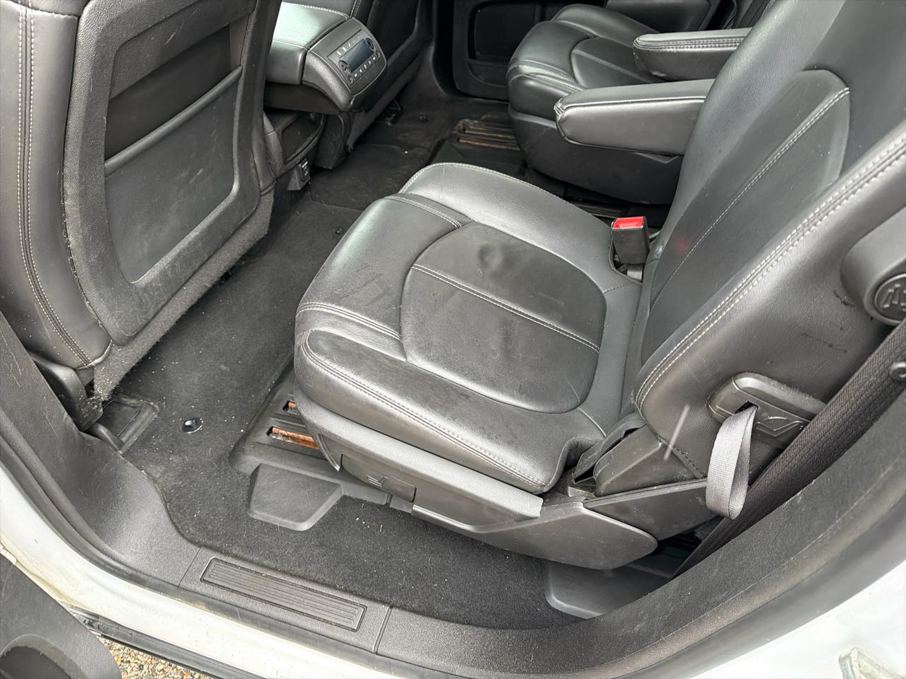 Chevrolet Traverse AWD 4dr LT w/2LT 2016