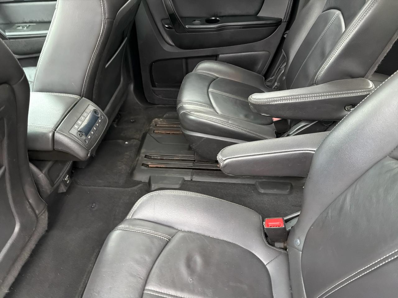 Chevrolet Traverse AWD 4dr LT w/2LT 2016