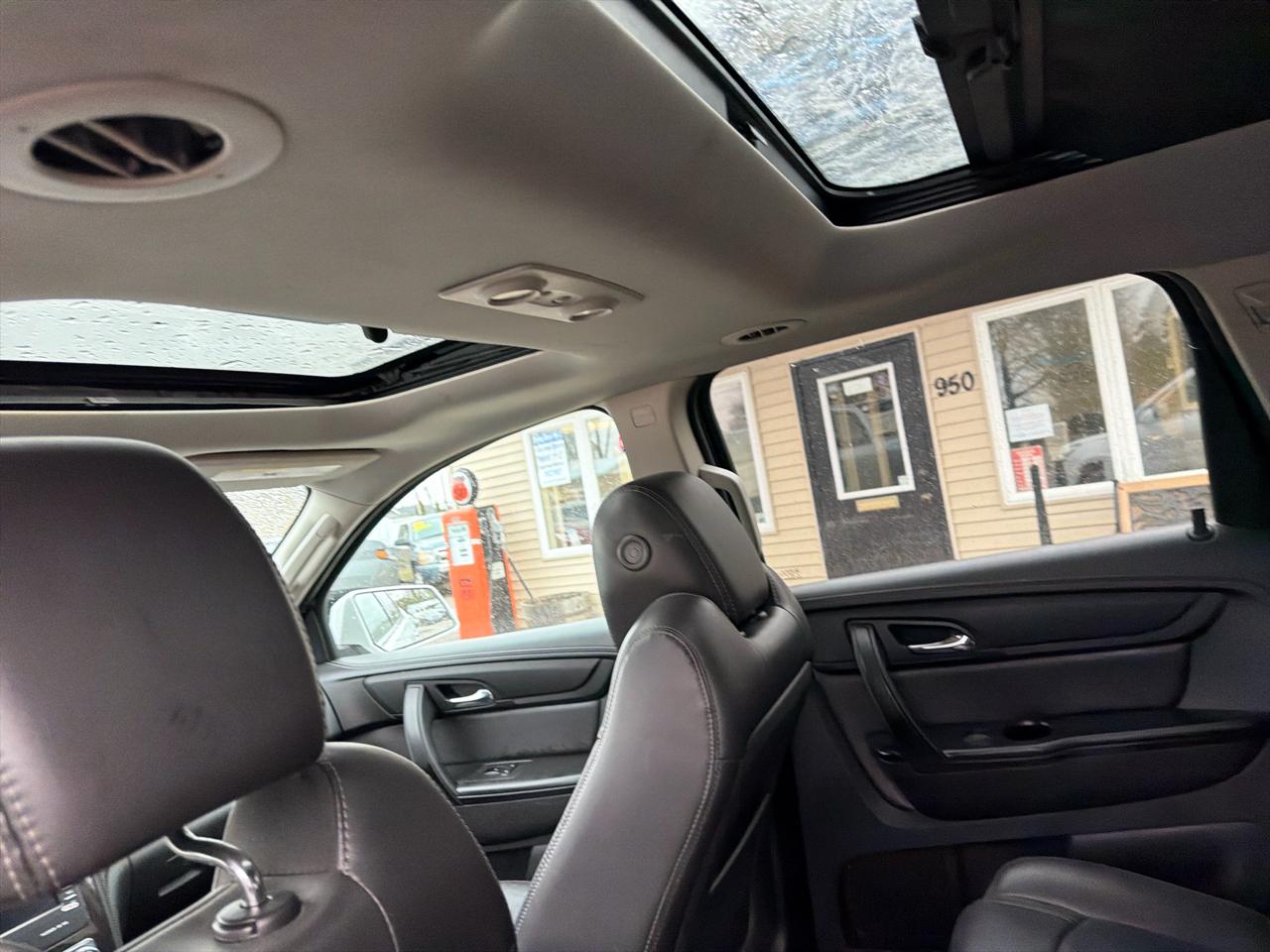 Chevrolet Traverse AWD 4dr LT w/2LT 2016