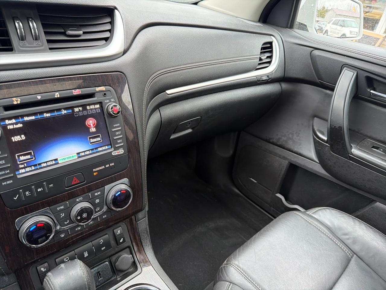 Chevrolet Traverse AWD 4dr LT w/2LT 2016