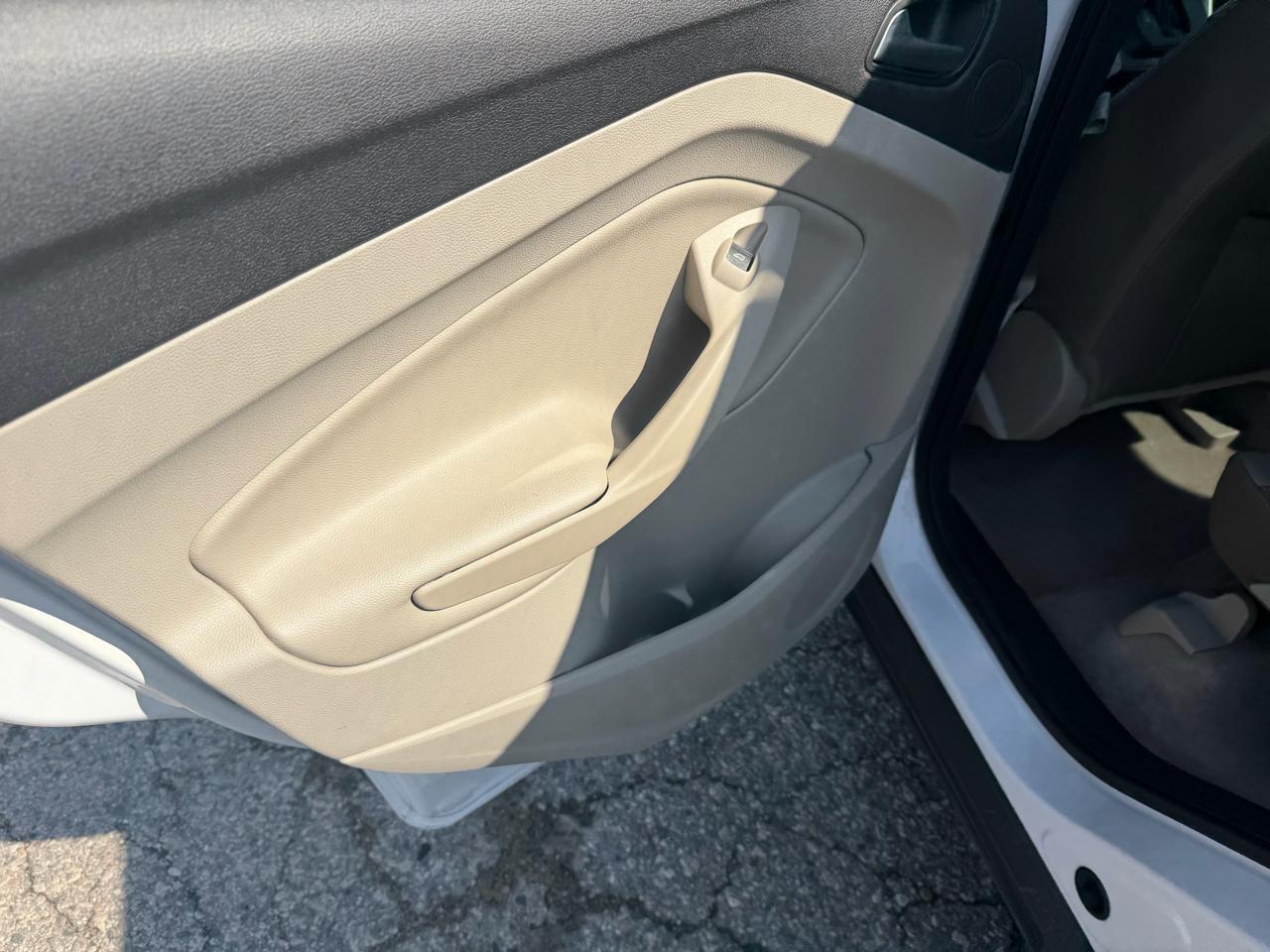 Ford Escape FWD 4dr SE 2015