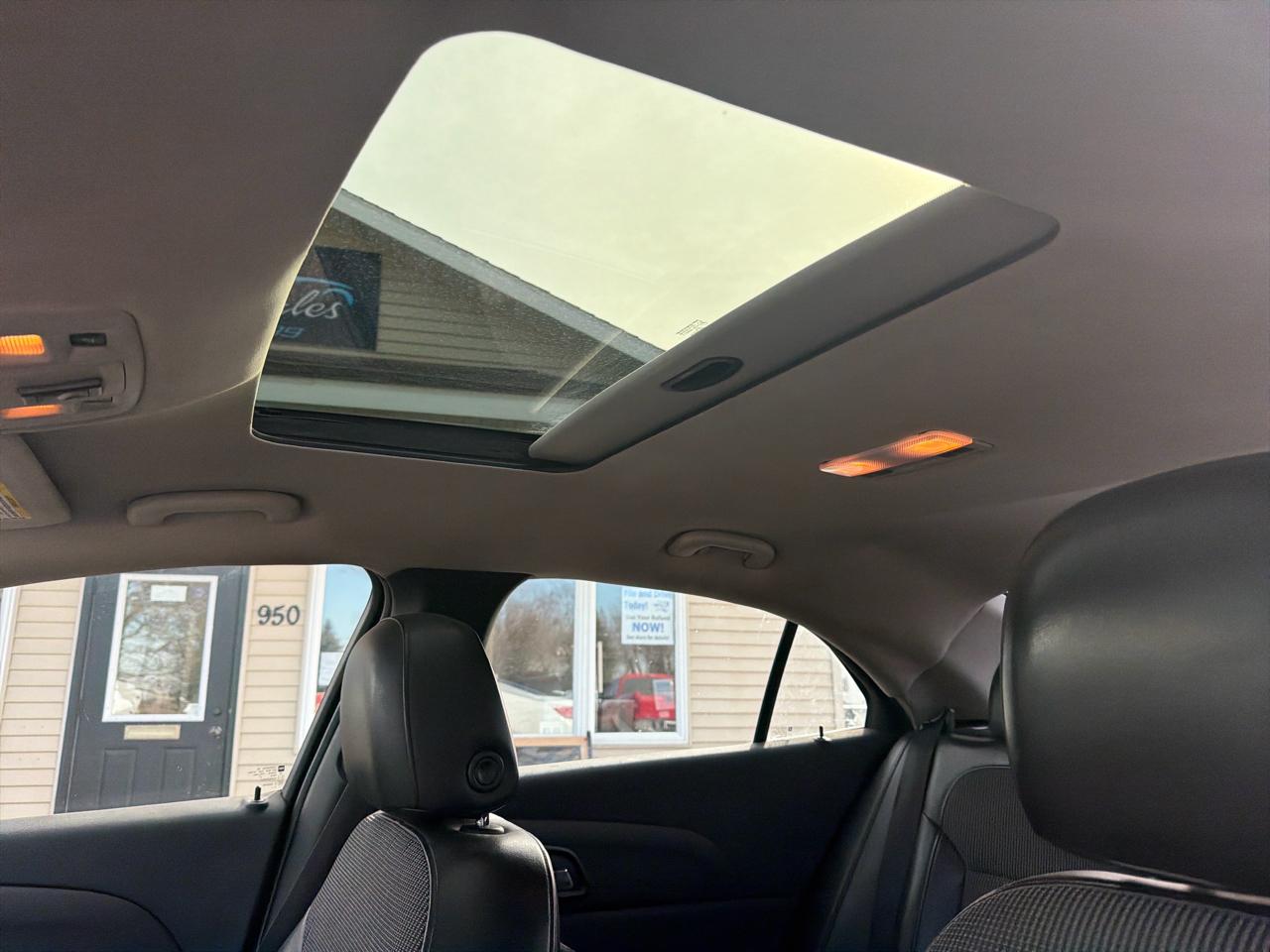 Chevrolet Malibu 4dr Sdn ECO w/1SA 2013