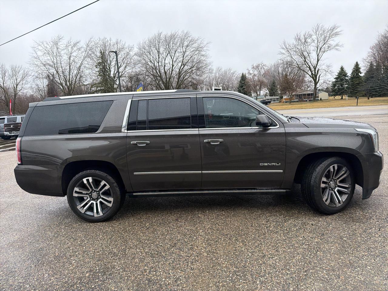 GMC Yukon XL 4WD 4dr Denali 2019