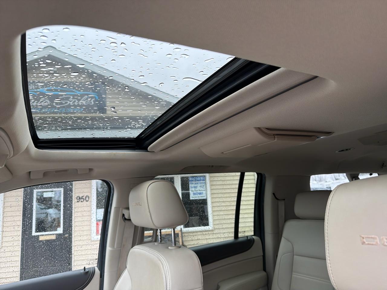 GMC Yukon XL 4WD 4dr Denali 2019