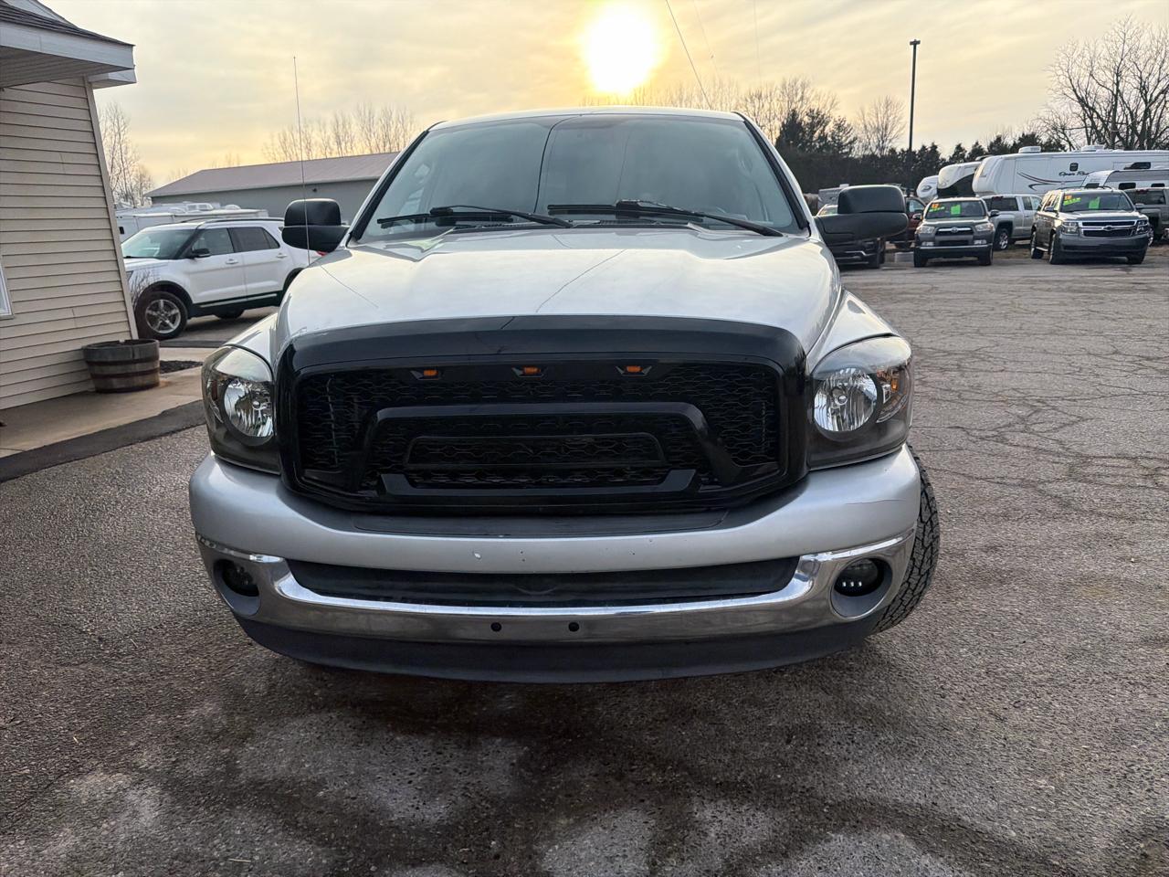 Dodge Ram 1500 4WD Quad Cab 140.5" SLT 2007