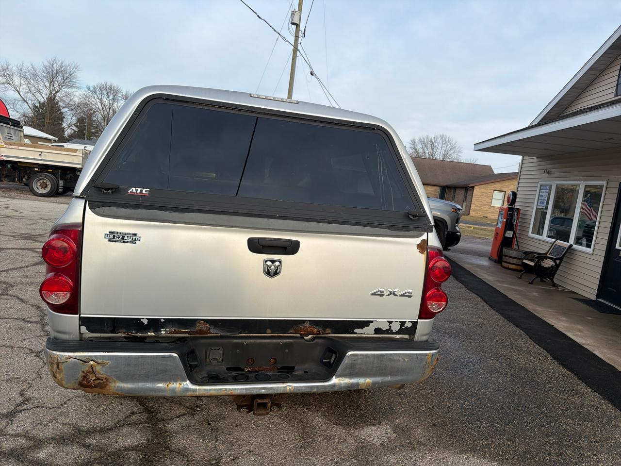 Dodge Ram 1500 4WD Quad Cab 140.5" SLT 2007