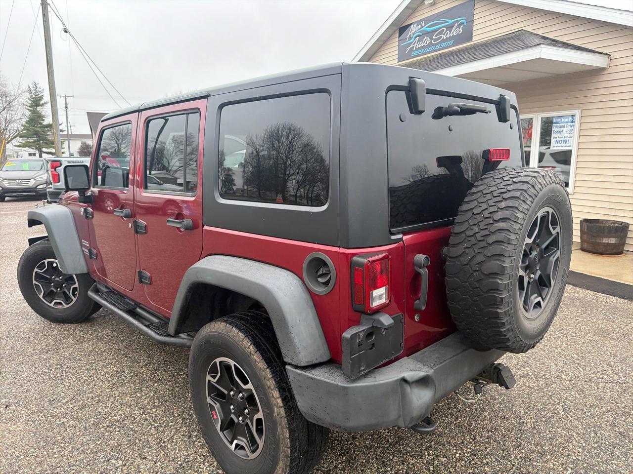 Jeep Wrangler Unlimited 4WD 4dr Sport 2013