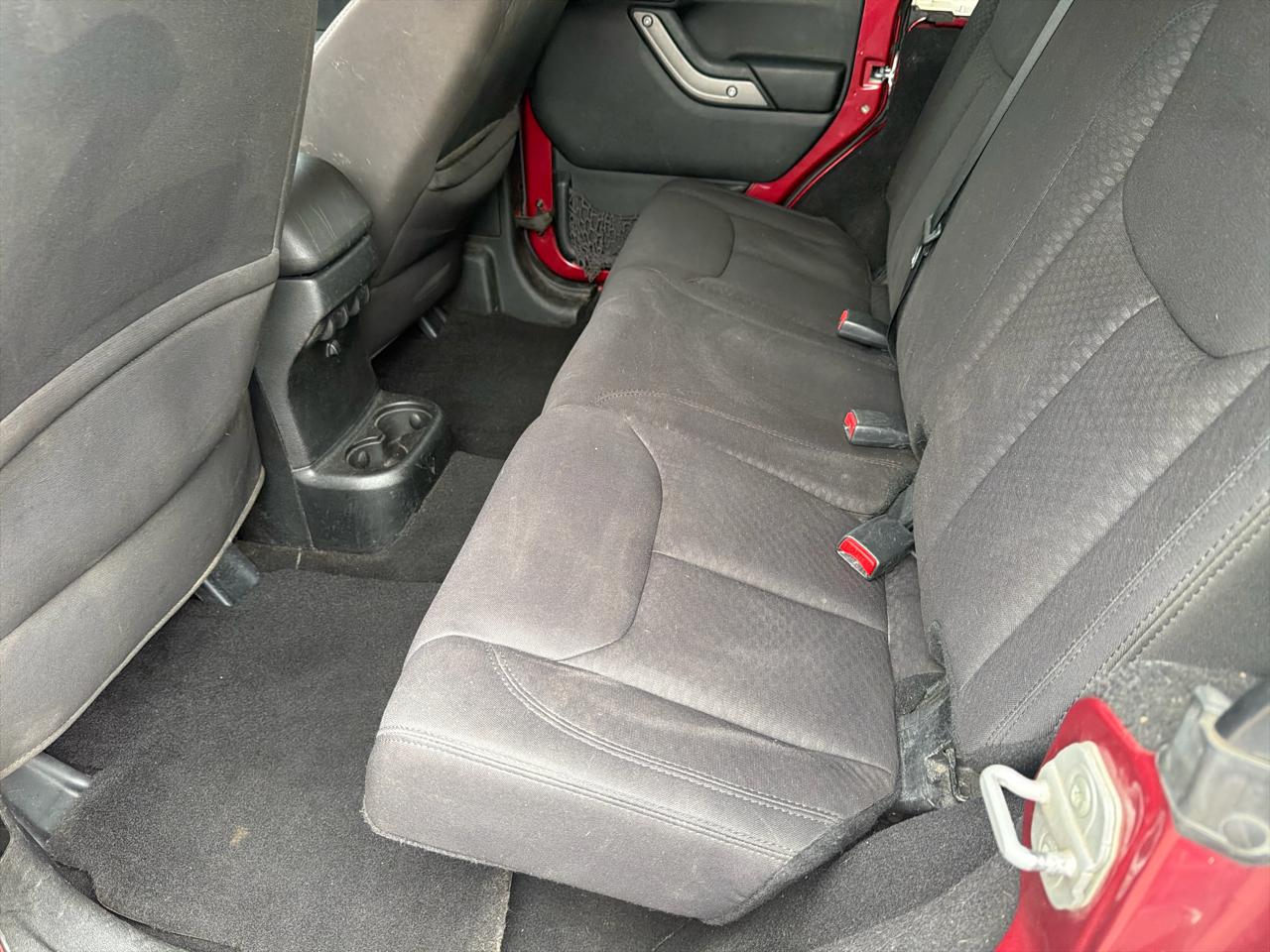 Jeep Wrangler Unlimited 4WD 4dr Sport 2013