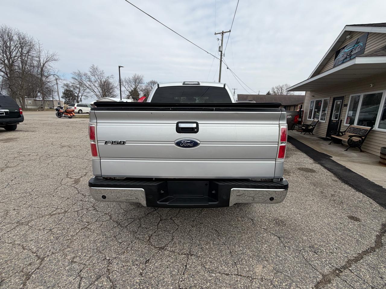 Ford F-150 4WD SuperCrew 145" XLT 2010