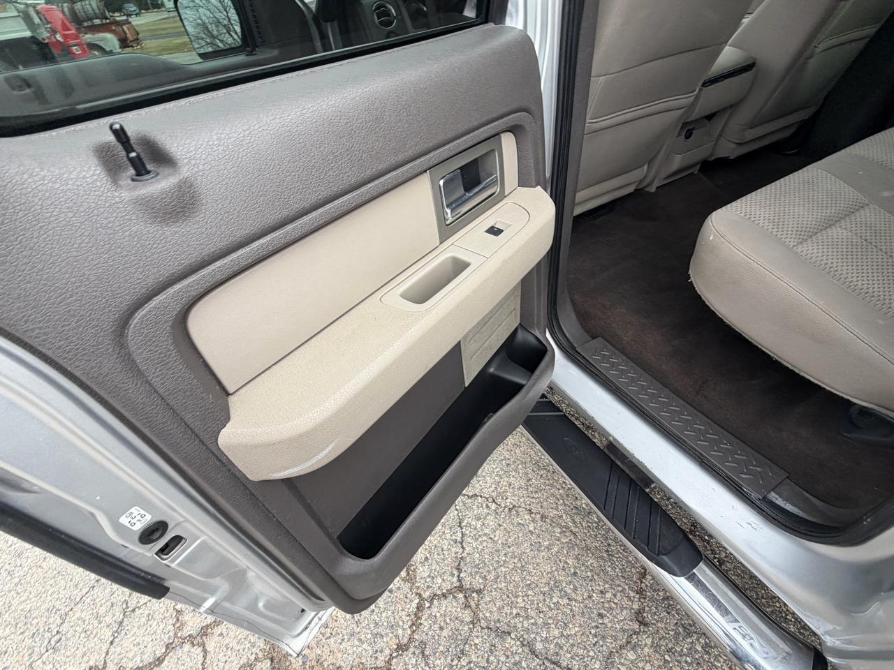 Ford F-150 4WD SuperCrew 145" XLT 2010