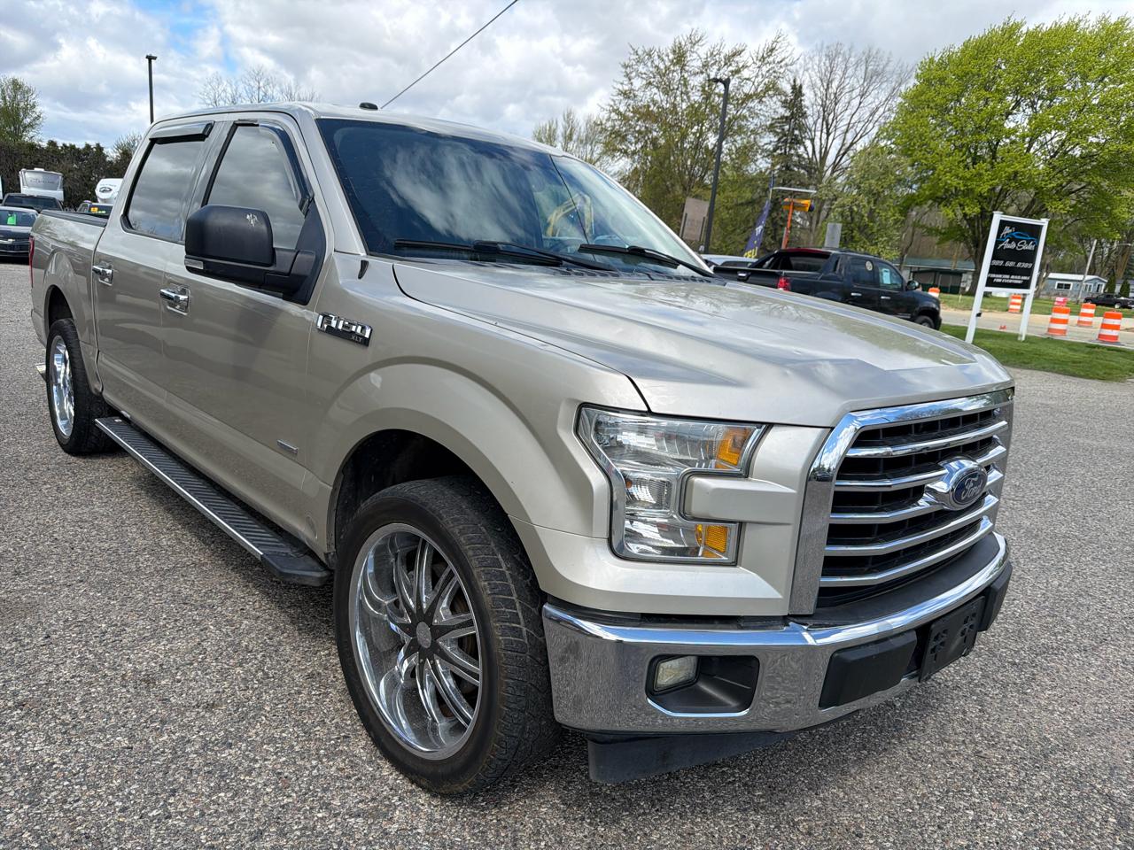 Ford F-150 XLT 2WD SuperCrew 5.5' Box 2017