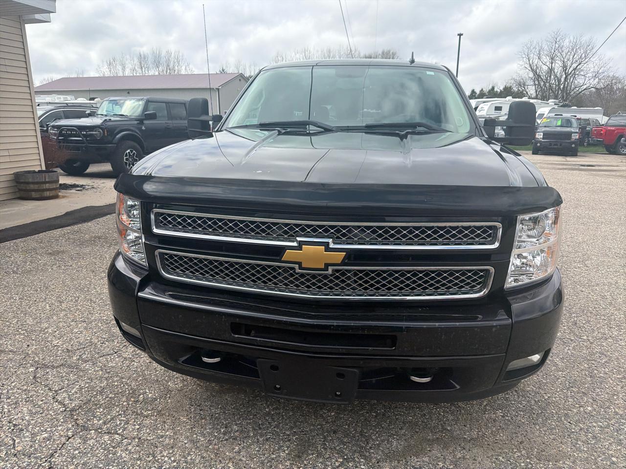 Chevrolet Silverado 1500 4WD Ext Cab 143.5" LT 2012