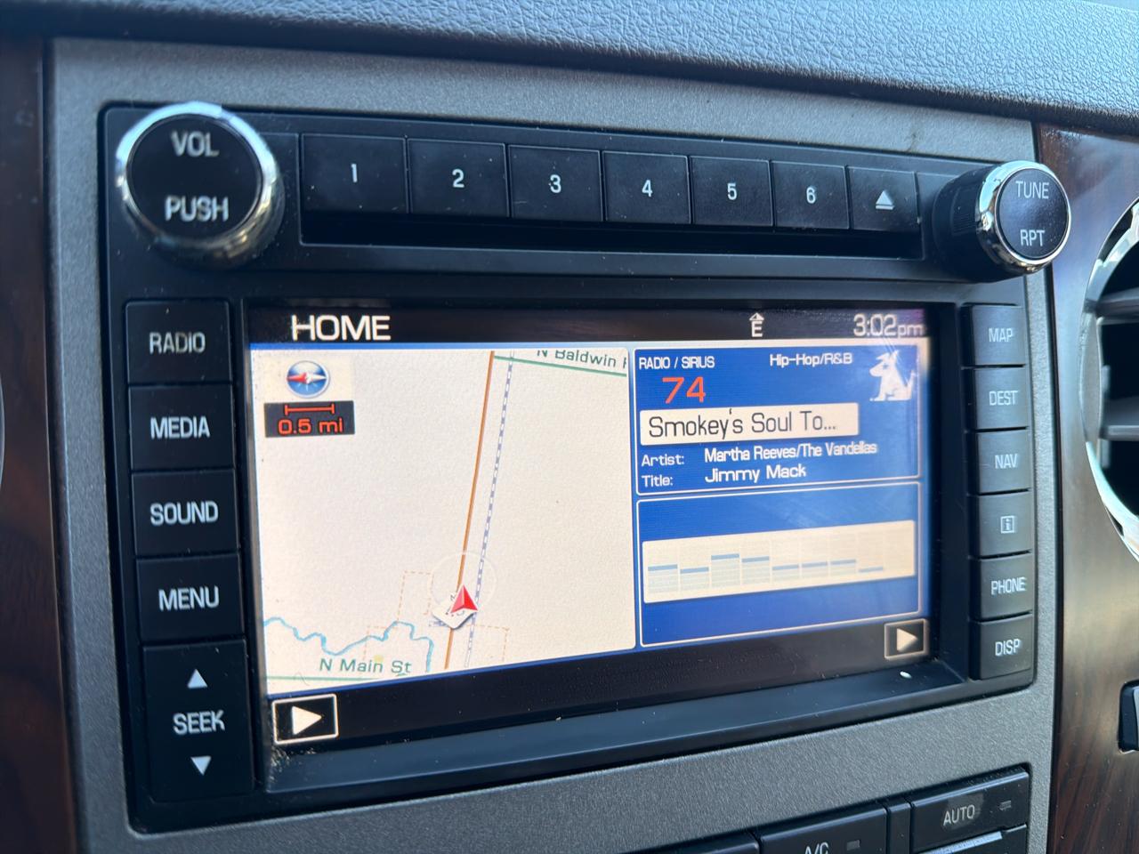 Ford Super Duty F-350 SRW Crew Cab 156" Lariat 4WD 2011