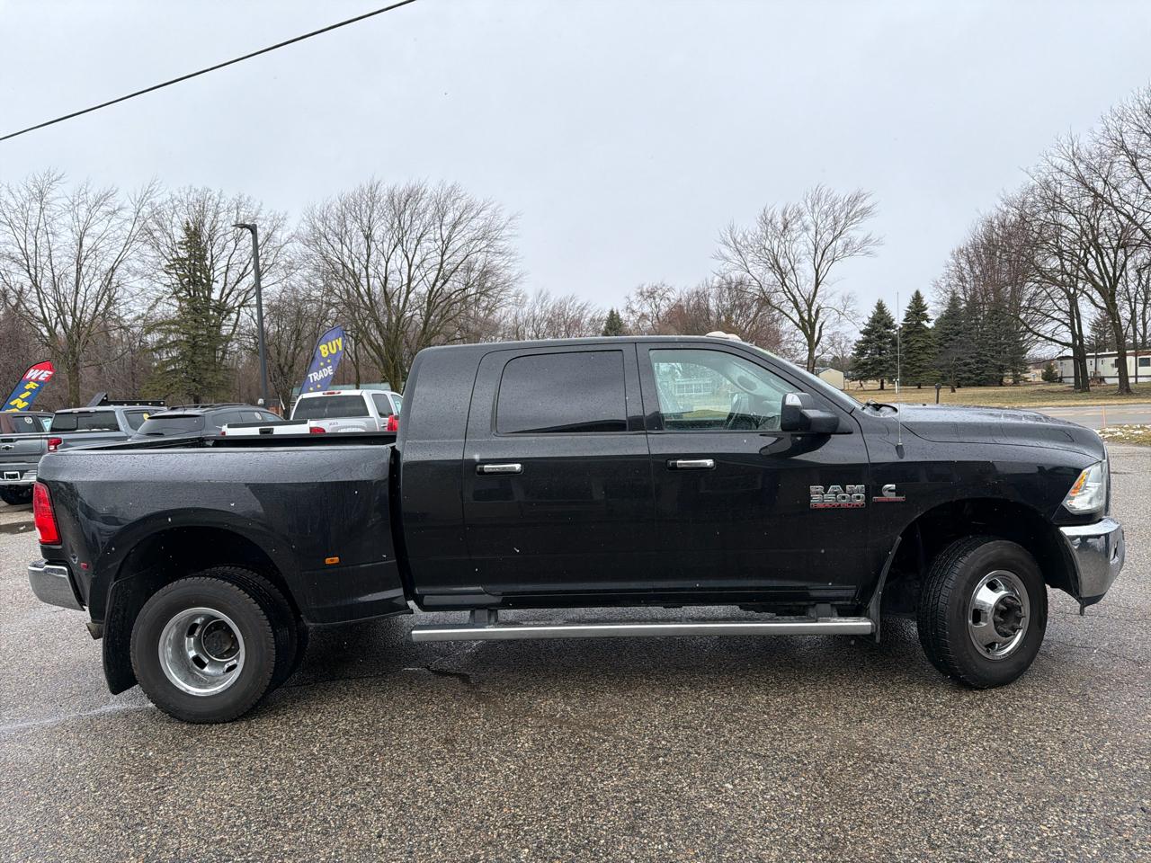 RAM 3500 4WD Mega Cab 160.5" Big Horn 2016