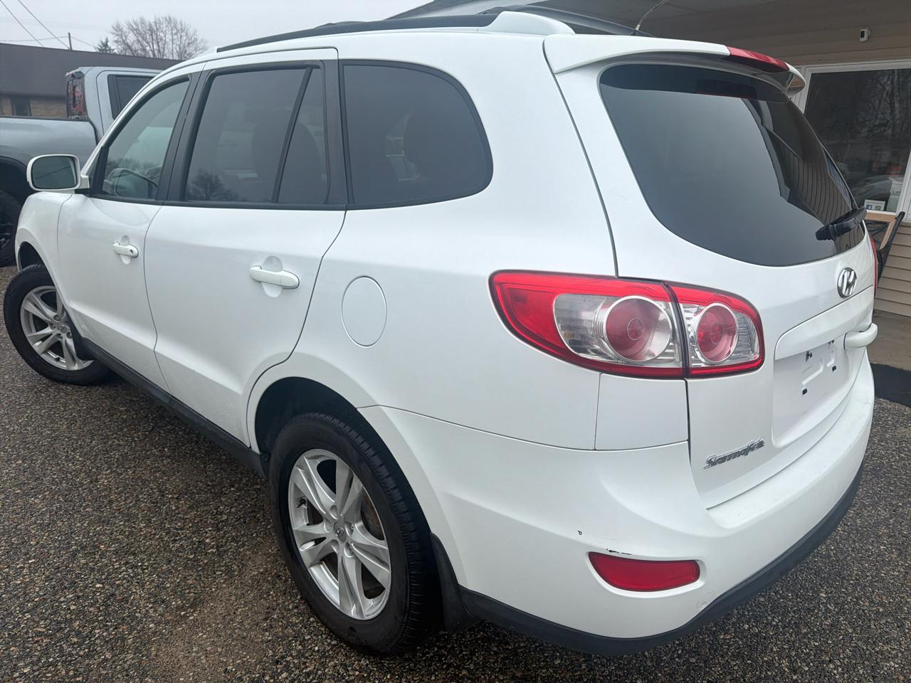 Hyundai Santa Fe FWD 4dr V6 SE 2012