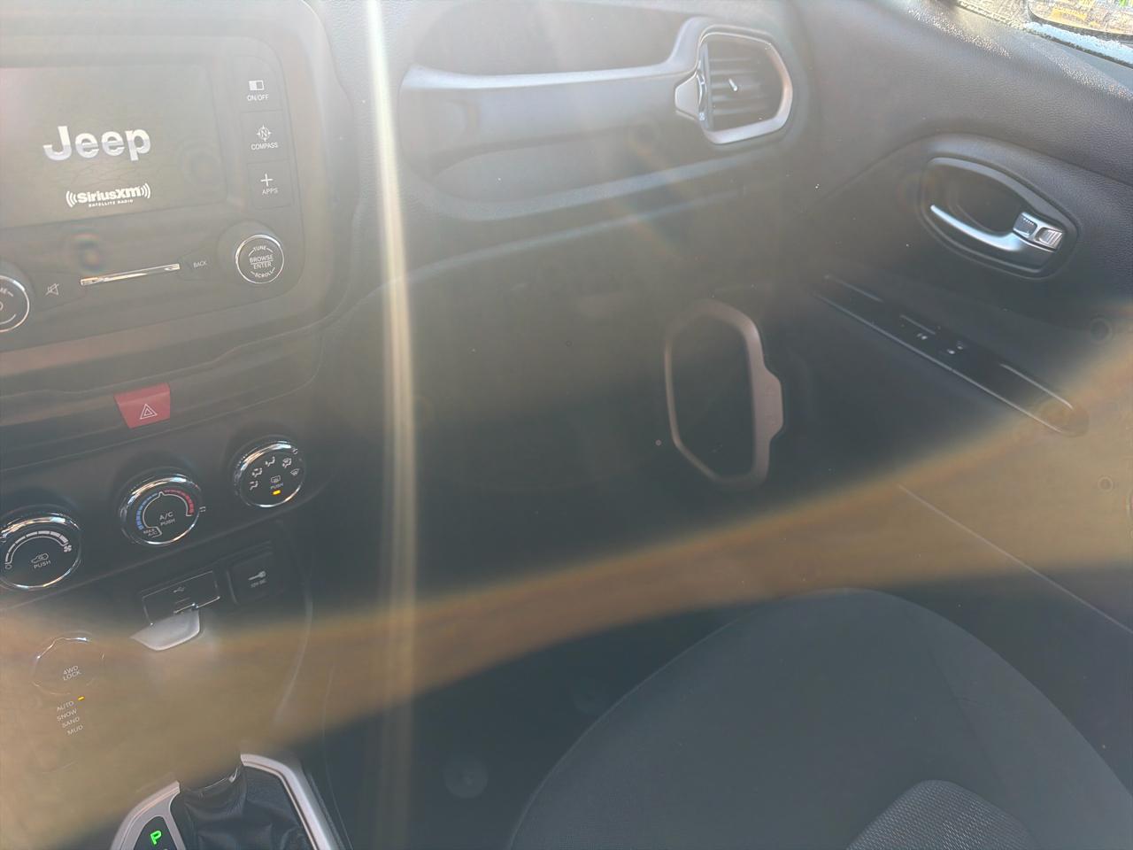 Jeep Renegade 4WD 4dr Latitude 2016