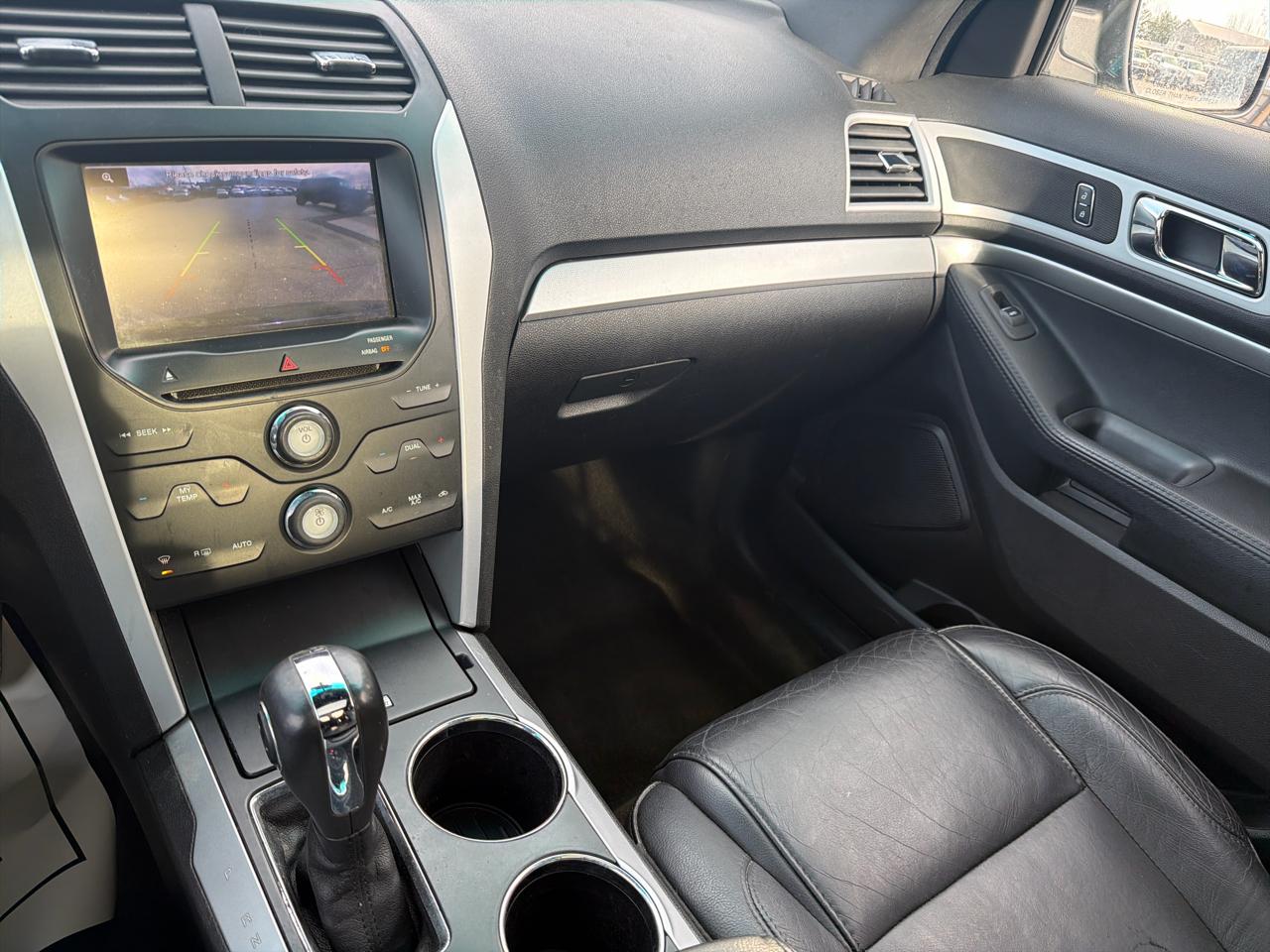 Ford Explorer 4WD 4dr XLT 2013