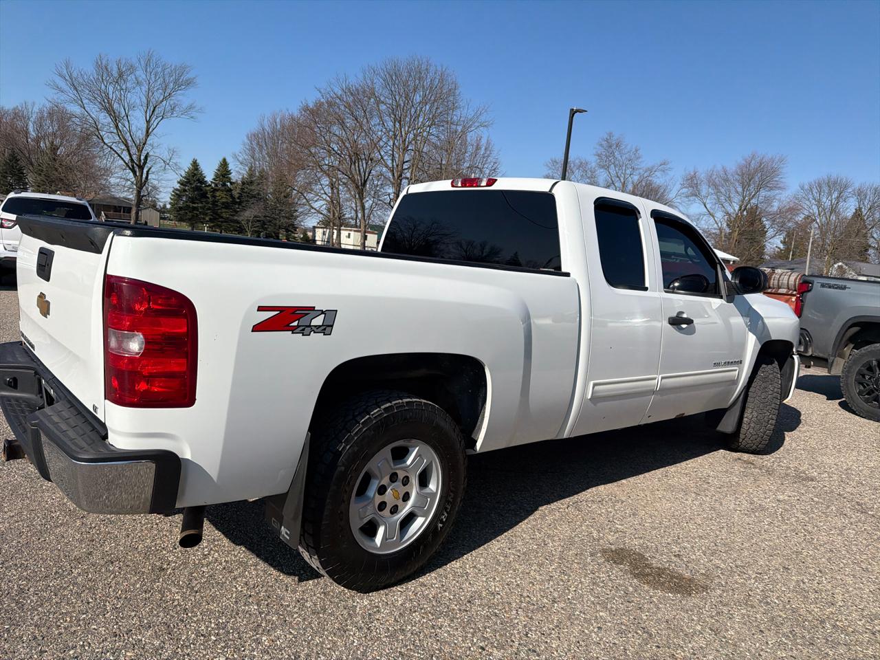 Chevrolet Silverado 1500 4WD Ext Cab 143.5" LT 2009