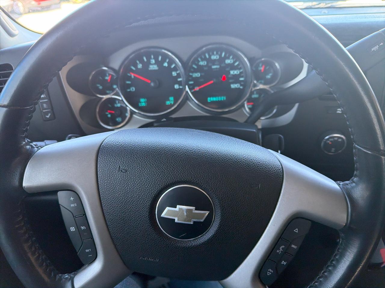 Chevrolet Silverado 1500 4WD Ext Cab 143.5" LT 2009