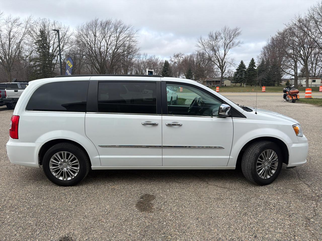 Chrysler Town & Country 4dr Wgn Touring-L 2016