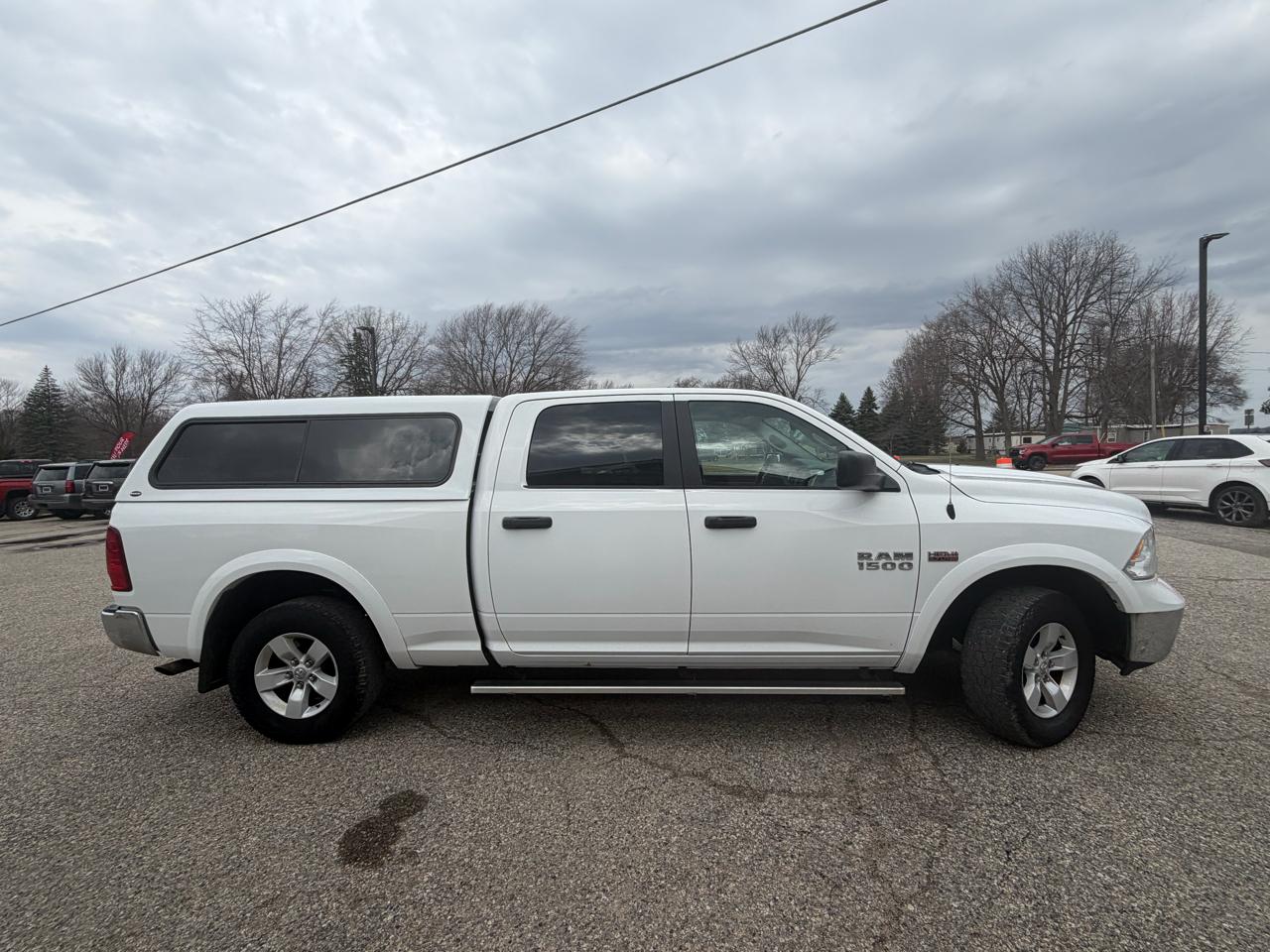 RAM 1500 4WD Crew Cab 149" Outdoorsman 2016