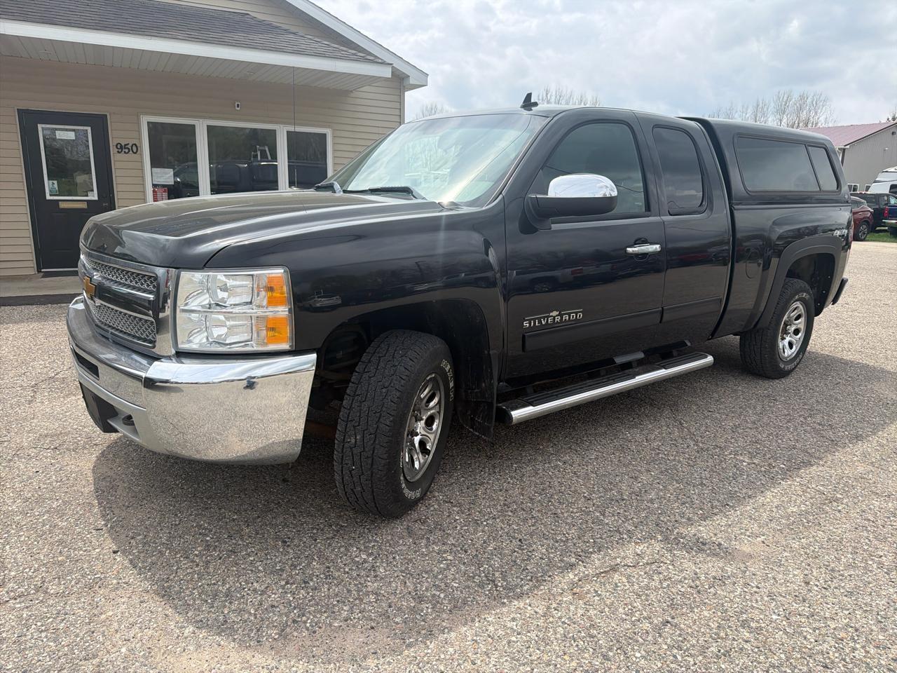 Chevrolet Silverado 1500 4WD Ext Cab 143.5" LS 2013