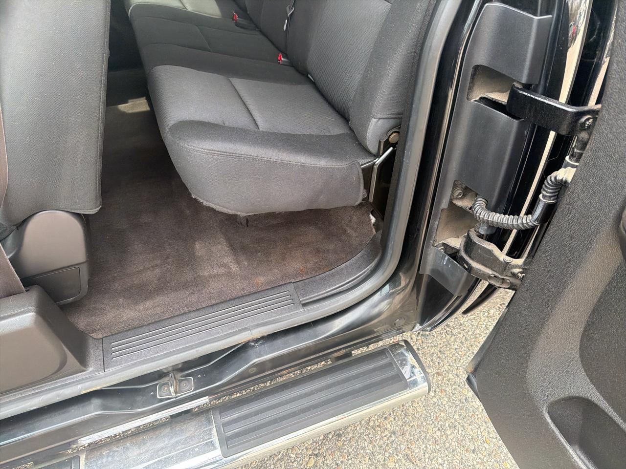 Chevrolet Silverado 1500 4WD Ext Cab 143.5" LS 2013