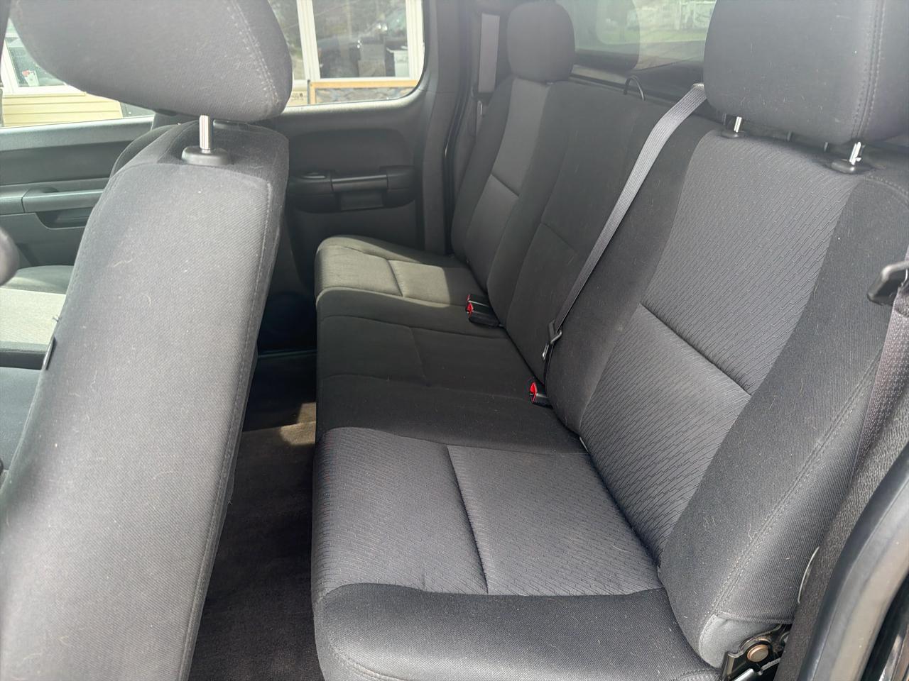 Chevrolet Silverado 1500 4WD Ext Cab 143.5" LS 2013