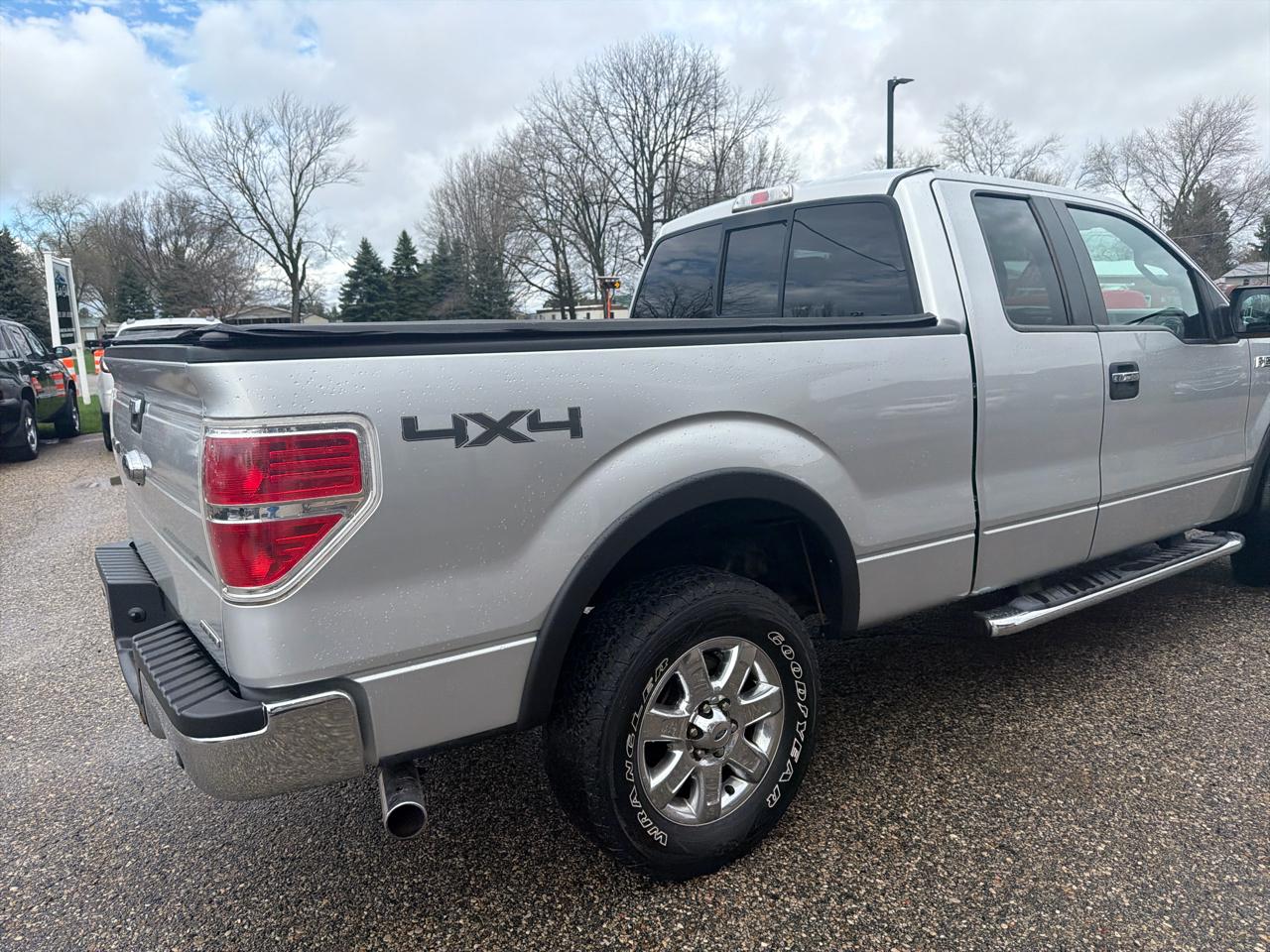 Ford F-150 4WD SuperCab 163" XL 2014