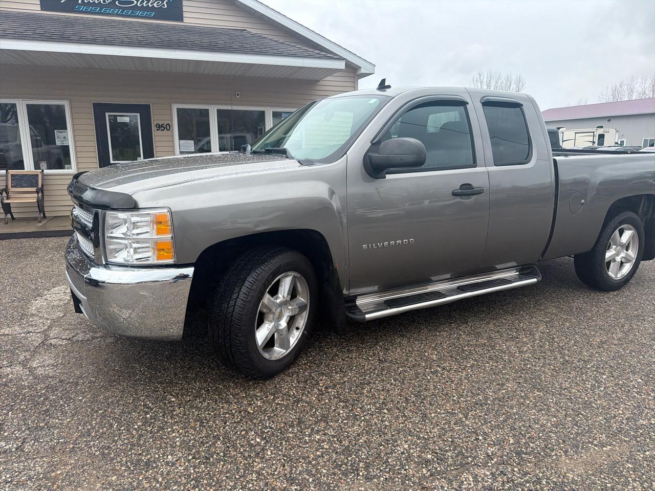 Chevrolet Silverado 1500 4WD Ext Cab 143.5" LT 2012